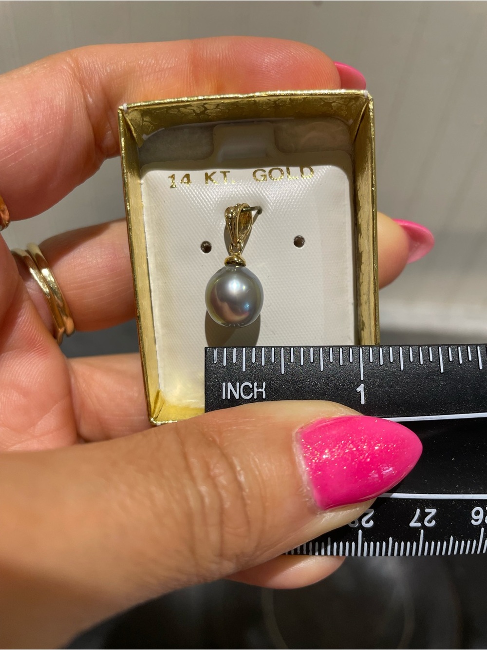 14K Gold Tahitian Black Pearl Pendant - Picture 6 of 6
